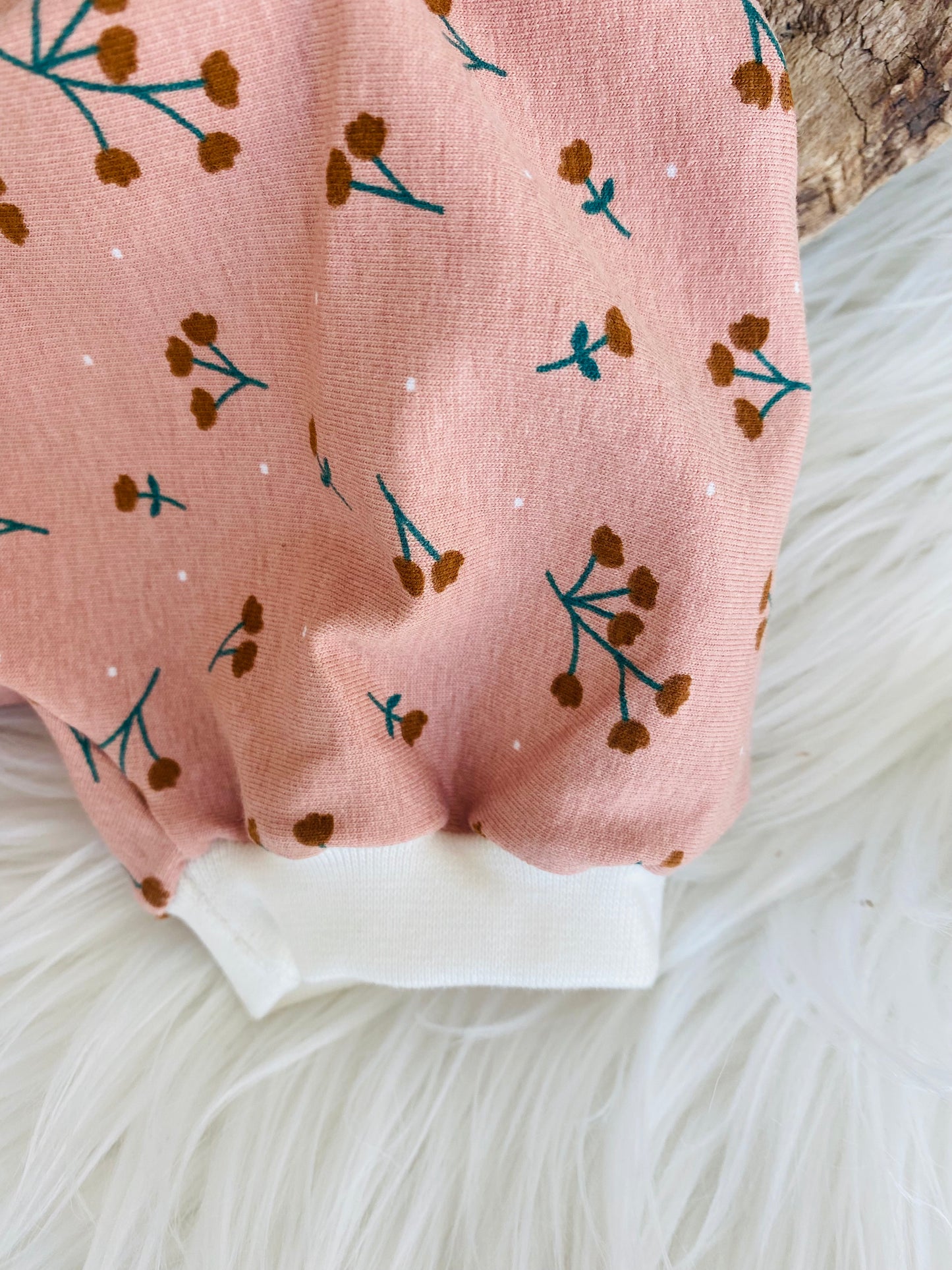 Kurze Pumphose rosa Blumen