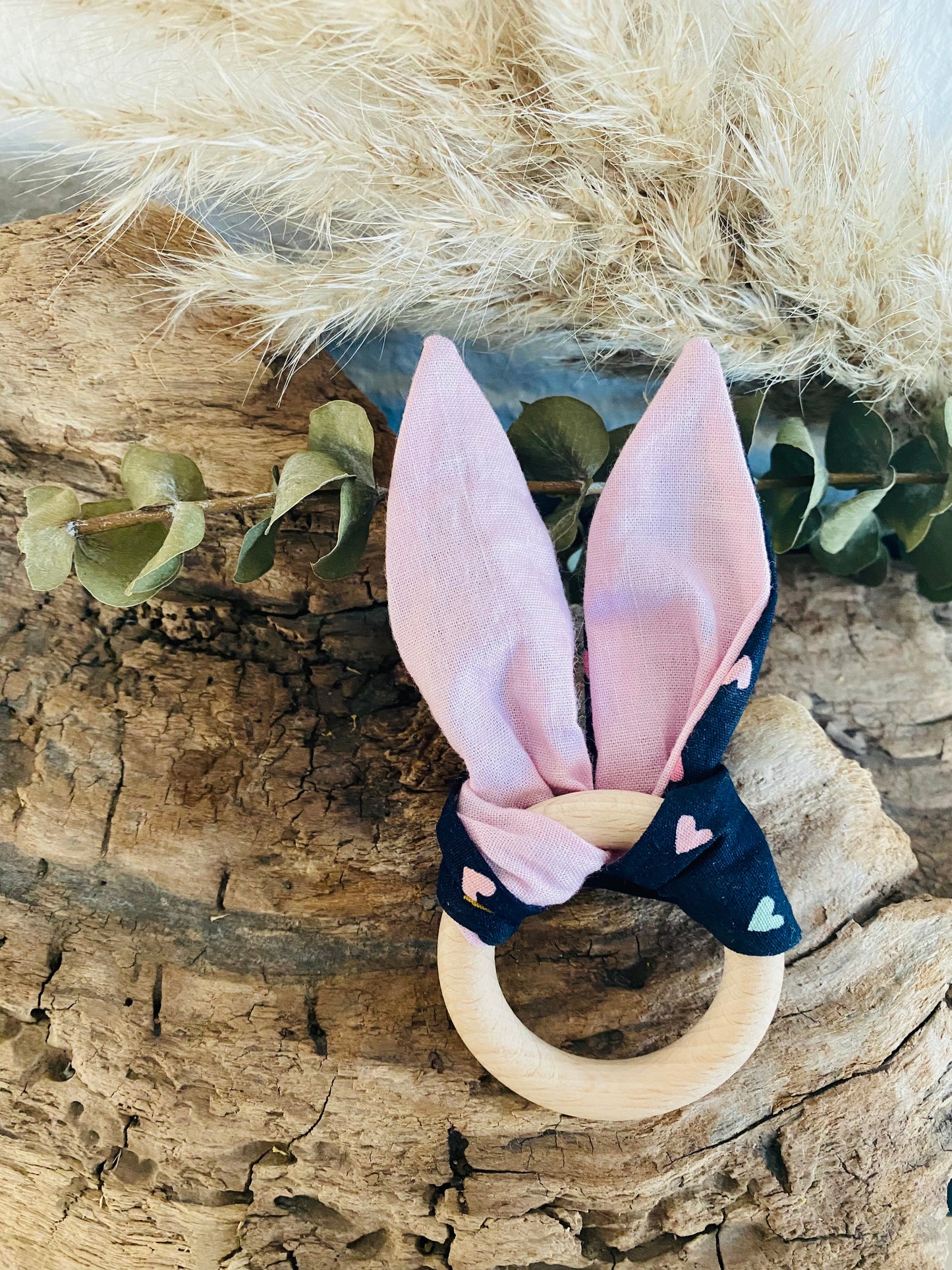 Beißring bunte Herzchen