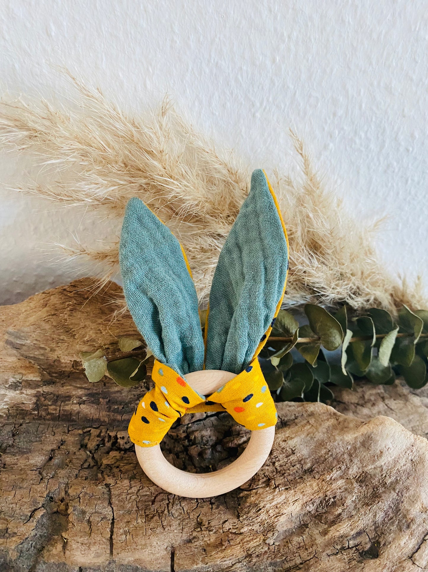 Beißring bunte Regentropfen mit Senfgelb