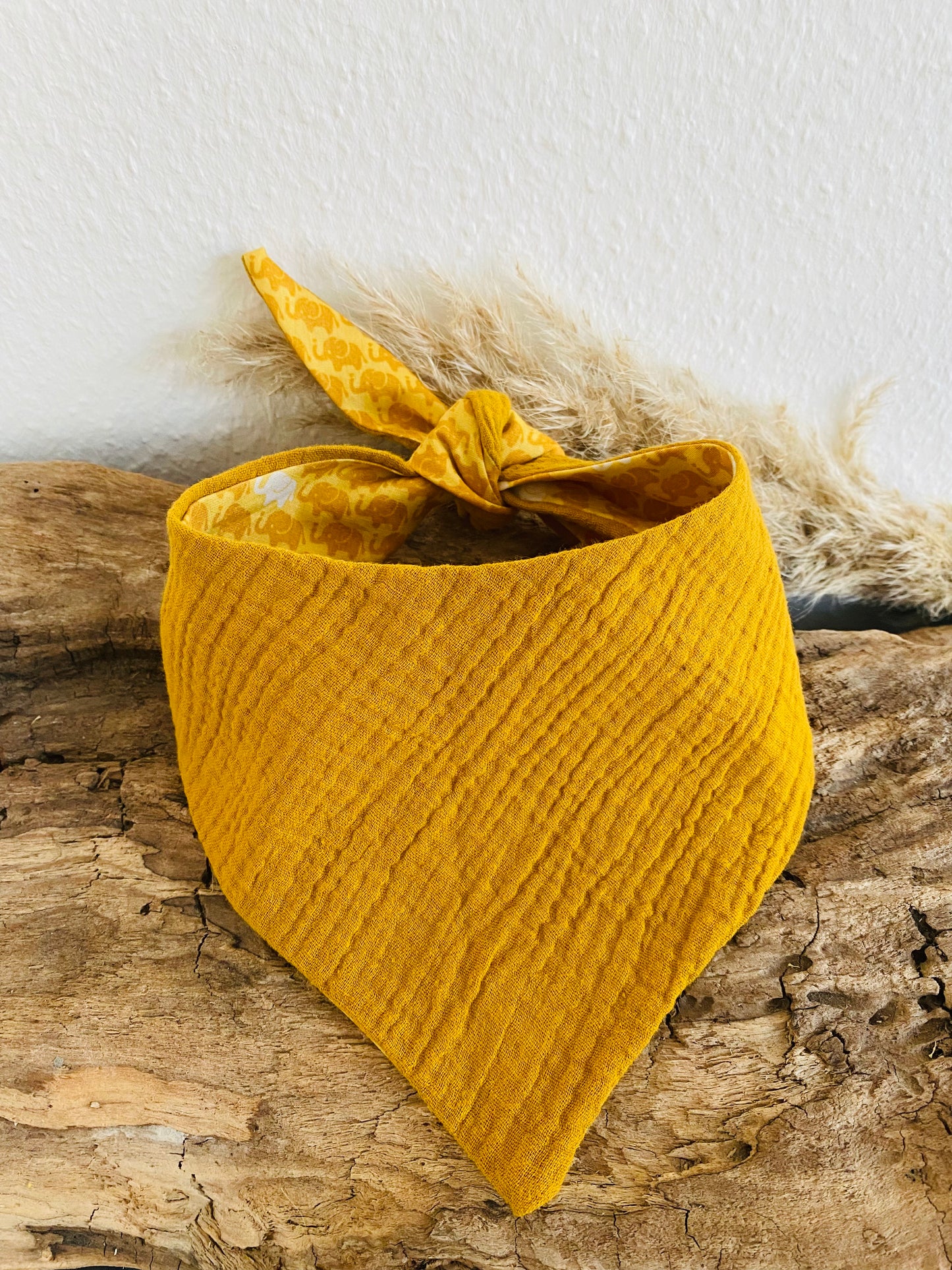 Halstuch Elefantenherde&senfgelb